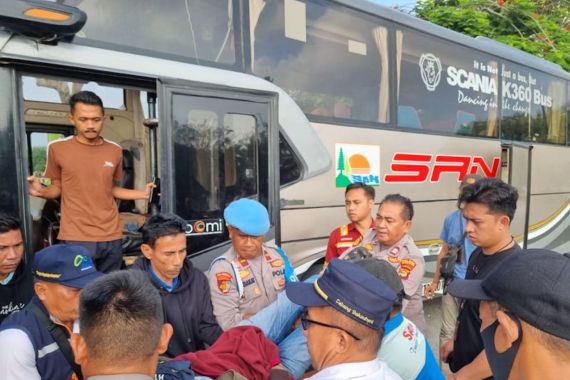 Heboh, Penumpang Tewas dalam Bus Jurusan Lubuklinggau-Bandung - JPNN.COM