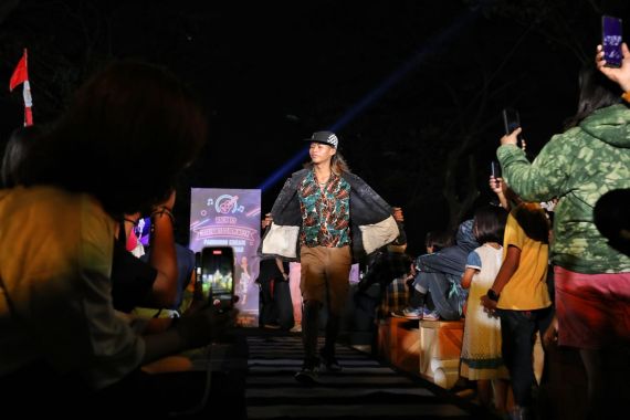Gabungan Seniman Indonesia Berikan Panggung Kepada Musisi Jalanan di BKT - JPNN.COM