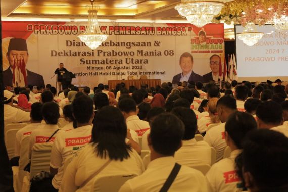 Deklarasi DPD PM 08, Ribuan Warga Sumut '2024, Prabowo Presiden!' - JPNN.COM