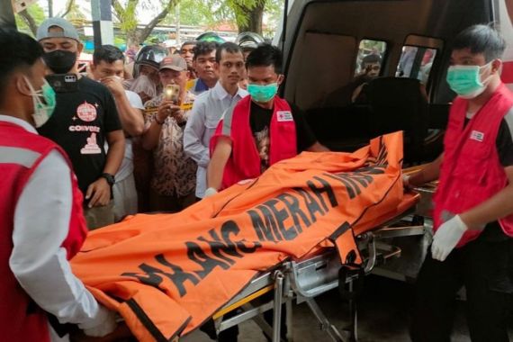 Sepasang Mayat Ditemukan dalam Mobil Lexus di Banda Aceh - JPNN.COM