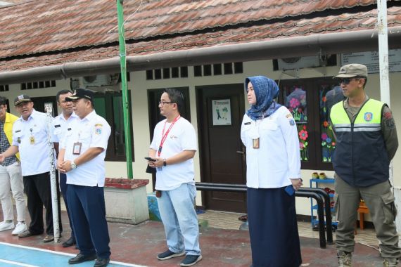 Gandeng BEM UI & Dinas Lingkungan Hidup DKI, BRI Life Berpartisipasi dalam Jakarta Sadar Sampah - JPNN.COM