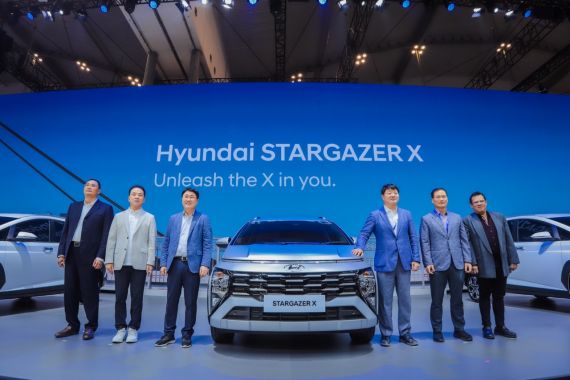 Hyundai Stargazer X Melantai di GIIAS 2023, Ini Harga dan Spesifikasinya - JPNN.COM