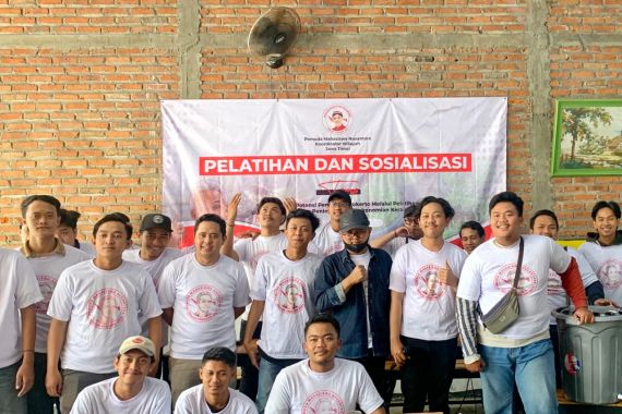 Pemuda Mahasiswa Dukung Ganjar Gelar Pelatihan Budi Daya Ikan Lele di Mojokerto - JPNN.COM