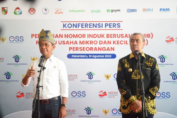 Menteri Bahlil Sebut Kepemimpinan Syamsuar Angkat Investasi dan Ekonomi Riau - JPNN.COM