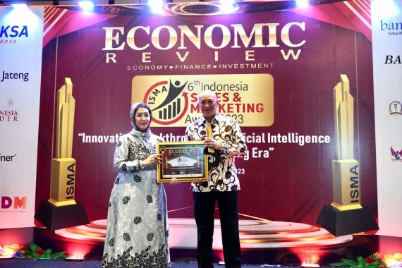 Aset Tumbuh hingga Rp 82 T, Bank DKI Raih Penghargaan The Best Indonesia Sales Marketing - JPNN.COM