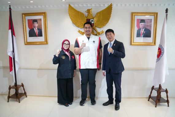 Temui Menpora Dito, Presiden Senam Internasional Minta Indonesia Jadi Tuan Rumah Kejuaraan Dunia Artistik - JPNN.COM