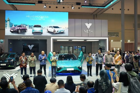 Resmi Hadir di Indonesia, Neta Bawa 3 Mobil Andalan - JPNN.COM