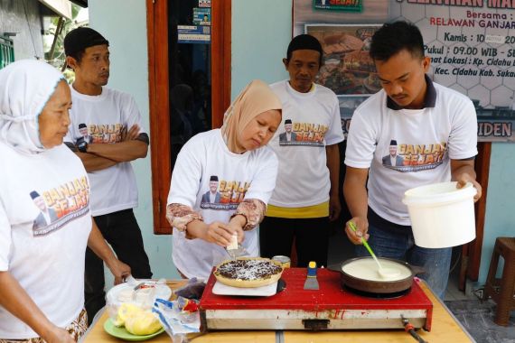 Ganjar Sejati Gelar Pelatihan Membuat Martabak, Ihwan: Ini Menjadi Peluang Usaha - JPNN.COM