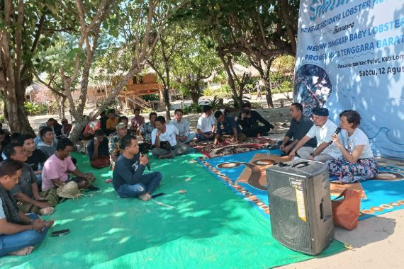 Curhat Nelayan Terdampak Larangan Ekspor Benur: Kesejahteraan Pergi, Anak Istri Ditahan Polisi - JPNN.COM