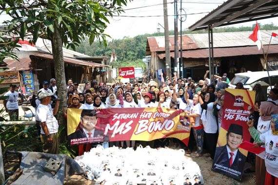 Relawan Mas Bowo Gelar Jalan Sehat dan Bagikan Bantuan di Sumsel - JPNN.COM