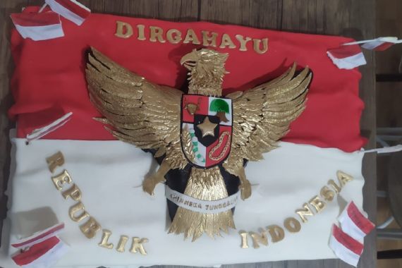 Semarakkan Hari Kemerdekaan Indonesia, Bake House Palembang Buat Kue Burung Garuda - JPNN.COM
