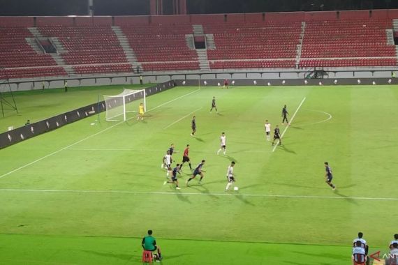 Gol Tunggal Zidane Pramudiya Bawa Rans Nusantara Taklukkan Arema FC - JPNN.COM