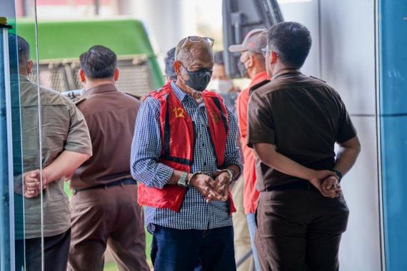 Diintai Tiga Hari, Buronan Ini Akhirnya Ditangkap Tim Intelijen di Makassar - JPNN.COM