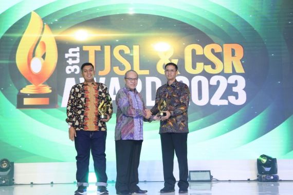 Pupuk Indonesia Niaga Raih Penghargaan TJSL & CSR Award 2023 - JPNN.COM