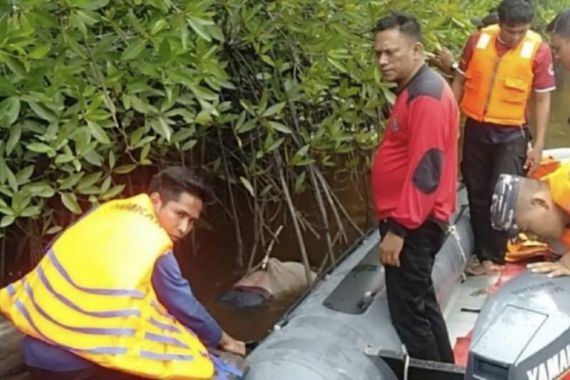 Nelayan yang Dilaporkan Hilang Ditemukan Mengapung di Sungai Jangkang - JPNN.COM