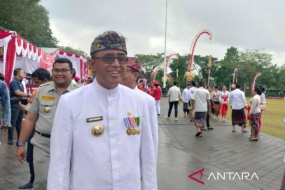 Pemkot Denpasar akan Menaikkan Gaji Pegawai Honorer - JPNN.COM