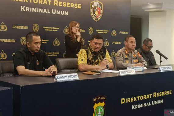3 Oknum Polisi Ditangkap terkait Senpi Ilegal, Kombes Hengki Berkata Begini - JPNN.COM