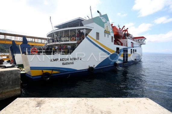 Penumpang Kapal Aceh Hebat 2 Hilang setelah Melompat ke Laut - JPNN.COM