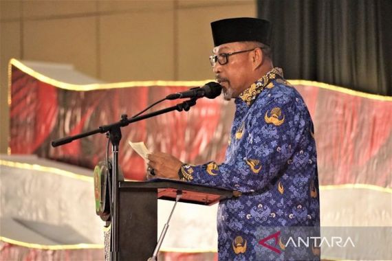 Murad Ismail Melantik 1.233 PPPK Guru dan Tenaga Teknis, Begini Pesannya - JPNN.COM