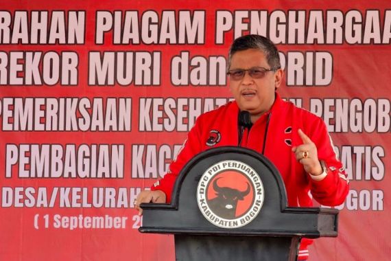 Hormati Pilihan Golkar-PAN Dukung Prabowo, Hasto: PDIP tak Pernah Mencampuri Kedaulatan Partai Lain - JPNN.COM