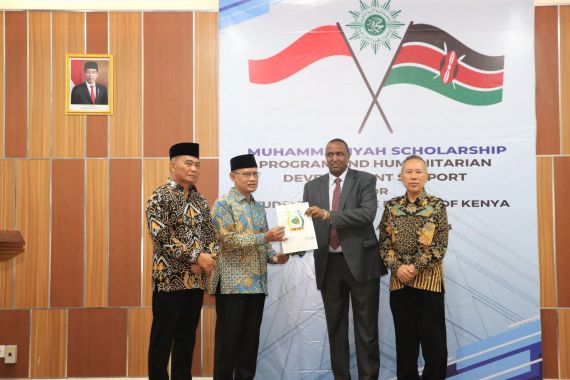 Menko PMK Apresiasi Bantuan PP Muhammadiyah untuk Kenya - JPNN.COM