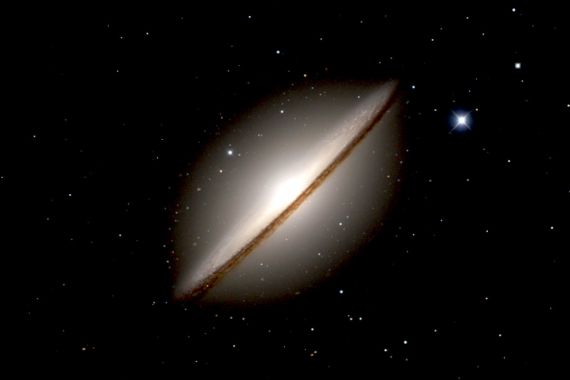 Astronom Temukan Galaksi di Galaksi Sombrero - JPNN.COM