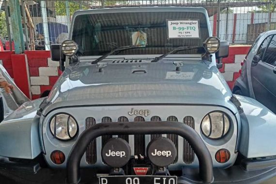 KPK Lelang Mobil Smart Fortwo dan Jeep Wrangler, Harganya Sebegini - JPNN.COM
