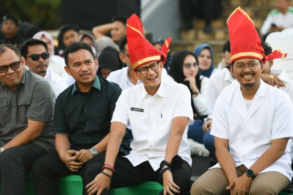 Sandiaga dan Sandinesia Berdayakan Anak Muda di Makassar Untuk Memulai Usaha - JPNN.COM