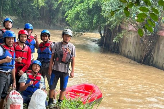 Pegadaian Medan Lakukan Simulasi Tanggap Bencana Banjir - JPNN.COM