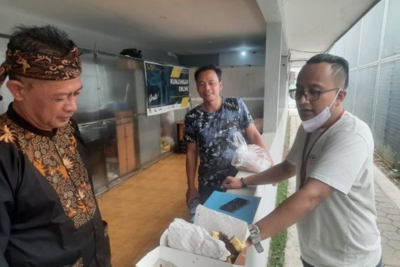 Bawa Brownies Berisi Narkoba, 1 Pengunjung Lapas Banceuy Diamankan - JPNN.COM