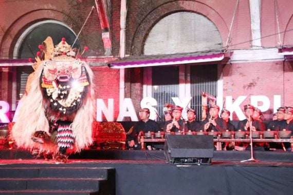 3 Tari Klasik Bali Meriahkan Malam Pementasan Budaya Rakernas JKPI - JPNN.COM