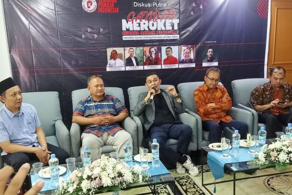 Konon, Elektabilitas Ganjar yang Cenderung Naik Bisa Menggoda Parpol Lain - JPNN.COM