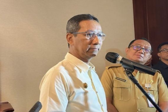 Polusi Udara Jakarta Buruk, Heru Budi Bentuk Satgas - JPNN.COM