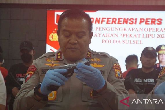 Resmob Polda Sulsel Tangkap 4 Pemilik Senjata Api Ilegal - JPNN.COM