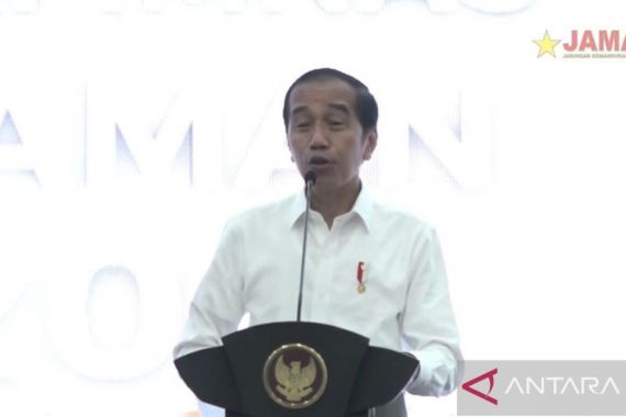 Jokowi Minta Sukarelawan tidak Usah Tergesa-gesa, Atraksi Politik belum Selesai - JPNN.COM