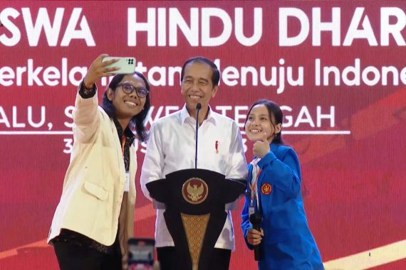 Pertanyaan Jokowi Jauh di Mata Dekat di Hati Terjawab di Palu - JPNN.COM