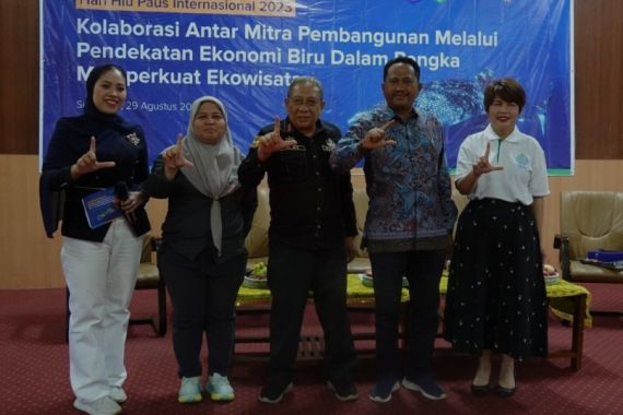 Dorong Konsep Ekonomi Biru, Mowilex Dukung Ekowisata Hiu Paus di Sumbawa - JPNN.COM