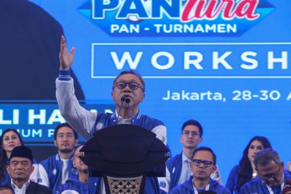 Singgung Manuver Politik Cak Imin, Zulhas: Mau Belok Sebaiknya Kasih Lampu Sein - JPNN.COM