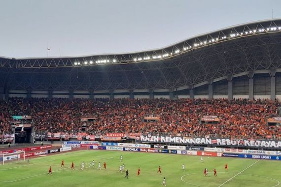 Sepuluh Pemain Persija Ditahan Imbang Persib Bandung 1-1 - JPNN.COM
