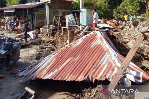 BBM Tak Ada, Pembersihan Material Banjir Bandang di Nagan Raya Aceh Terkendala - JPNN.COM