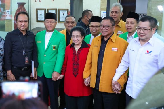 Mardiono Yakin Elektabilitas Ganjar Terus Naik Setelah Akhiri Jabatan Gubernur Jateng - JPNN.COM