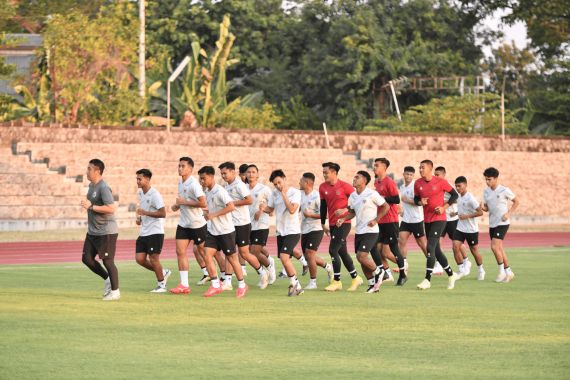 Timnas U-24 Indonesia vs Kirgistan: Garuda Muda Minus 2 Pemain - JPNN.COM