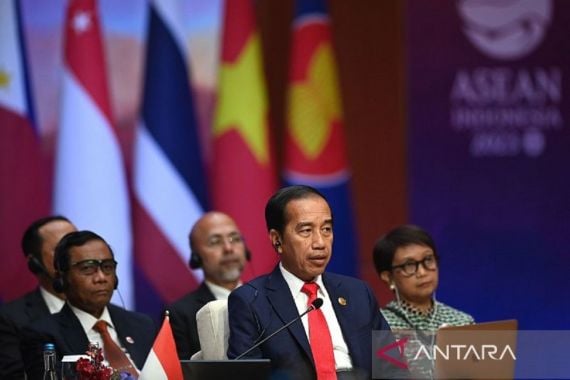 KTT ASEAN: Presiden Jokowi Ingatkan China soal Kepercayaan - JPNN.COM