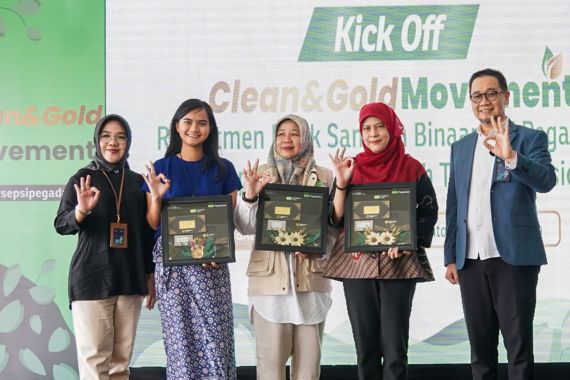 Lewat Program Clean and Gold Movement, Pegadaian Tingkatkan Jumlah Bank Sampah - JPNN.COM