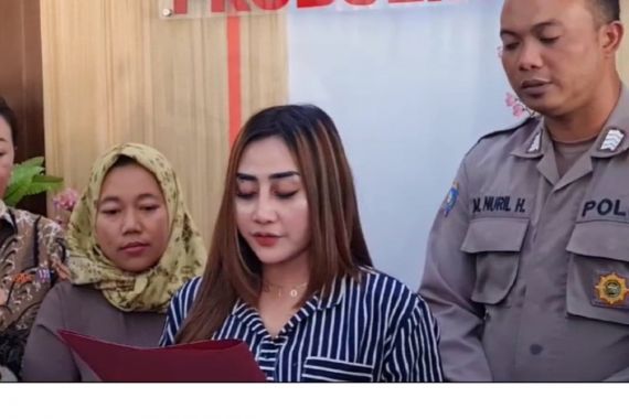 Jabatan Bripka Nuril Suami TikToker Luluk Sofiatul Jannah Dicopot, Gilang Berkata Begini - JPNN.COM