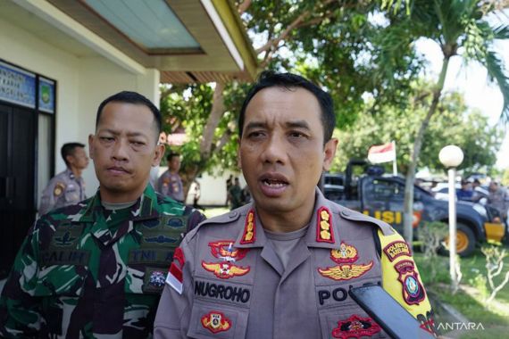 Polisi Tetapkan 7 Tersangka soal Bentrok Warga Pulau Rempang dengan Aparat - JPNN.COM