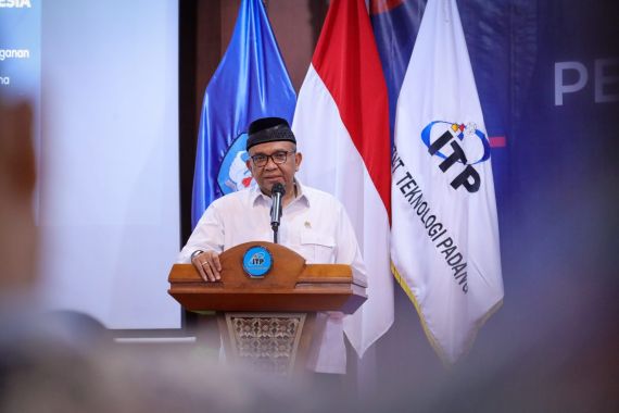 Wamenaker Afriansyah Berharap Kolaborasi BPVP Padang dan ITP Ciptakan Lulusan Siap Kerja - JPNN.COM
