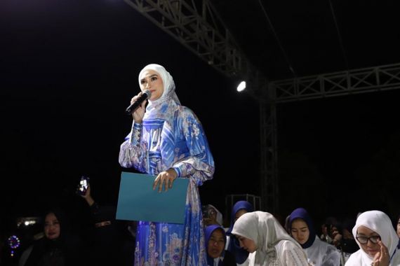 Putri Zulkifli Hasan Serukan Pesan Damai Menjelang Pemilu dengan Berselawat - JPNN.COM