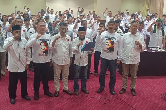 Iwan Bule & Hashim Saksikan Projo Jabar Deklarasi Dukung Prabowo Subianto di Pilpres 2024 - JPNN.COM
