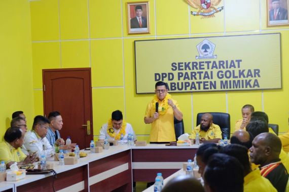 Soedeson Tandra Pompa Semangat Kader, Minta Golkar Menang di Papua Tengah - JPNN.COM